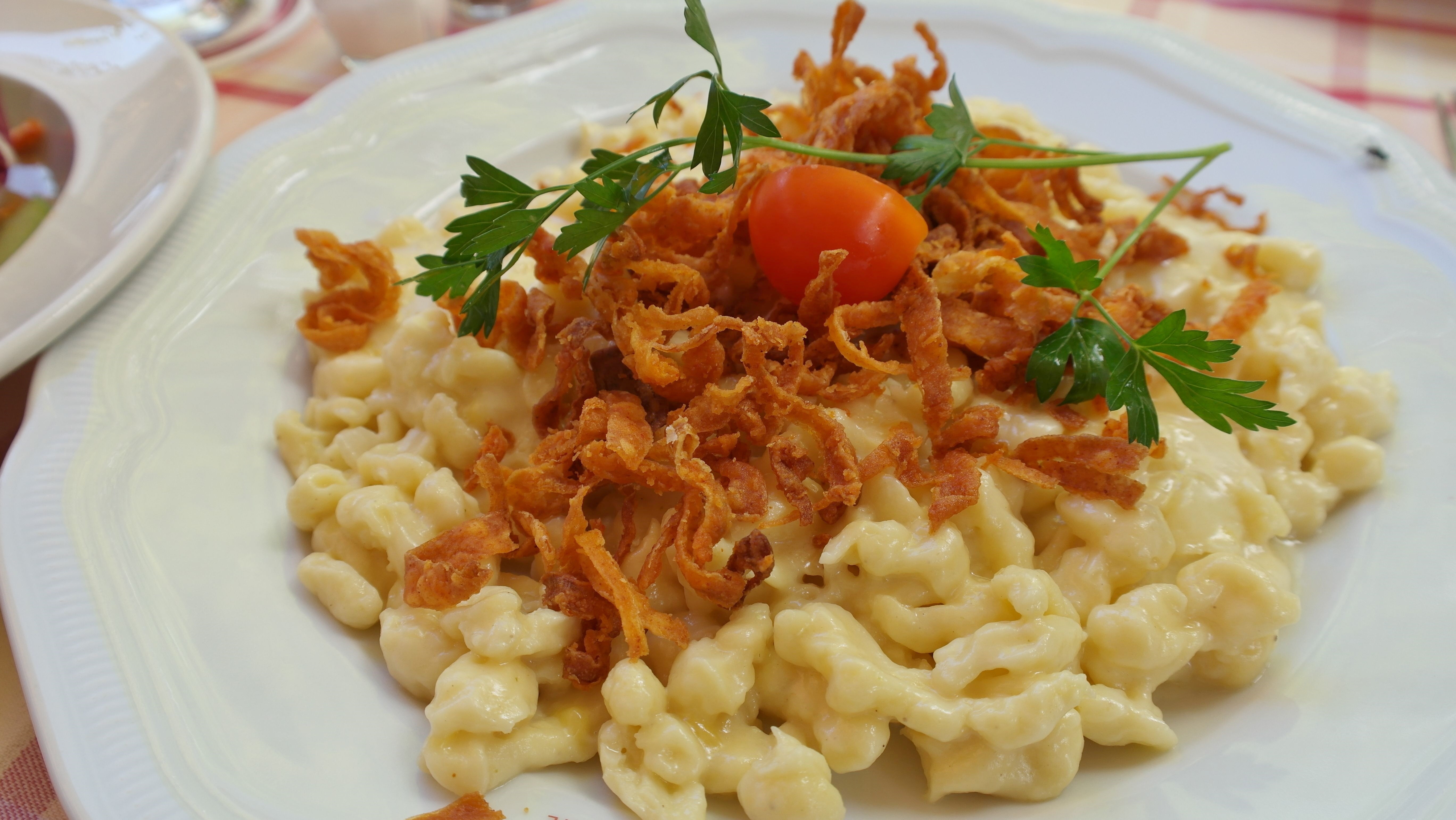 Käsespäzle mit gemischtem Salat
